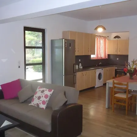 Сasa de vacaciones Salakos Mountain View Home