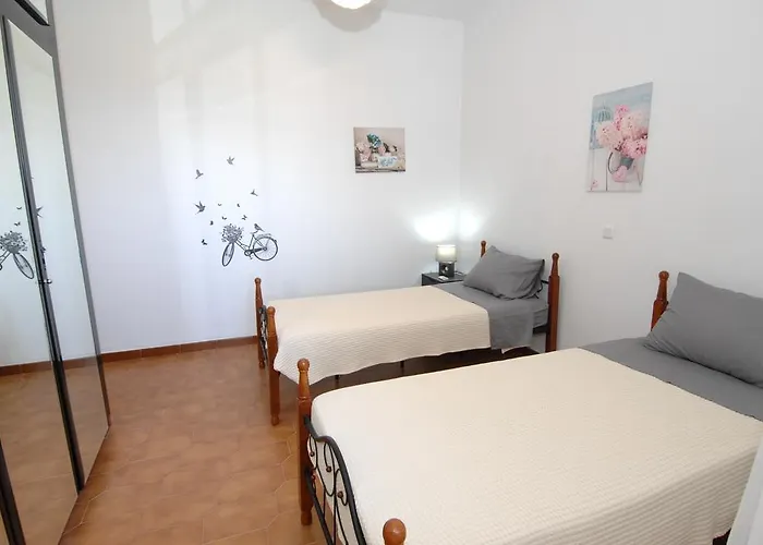 Сasa de vacaciones Salakos Mountain View Home *