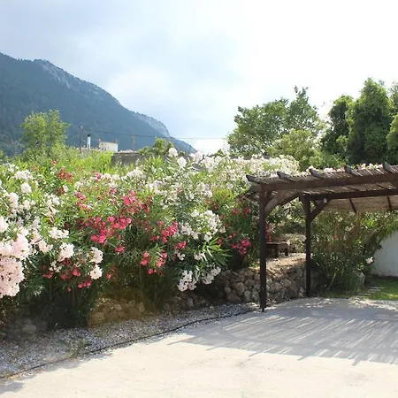 Case de vacanță Mountain View In Salakos, Rhodes Sálakos